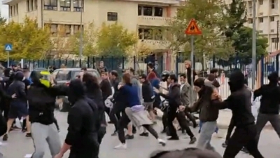 Νέα επεισόδια στο σχολείο της Σταυρούπολης - Βόμβες μολότοφ κατά φοιτητών
