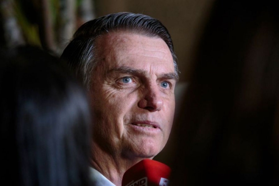 Τα exit polls δείχνουν ότι ο εθνικιστής Jair Bolsonaro θα μπορούσε να εκλεγεί πρόεδρος της Βραζιλίας
