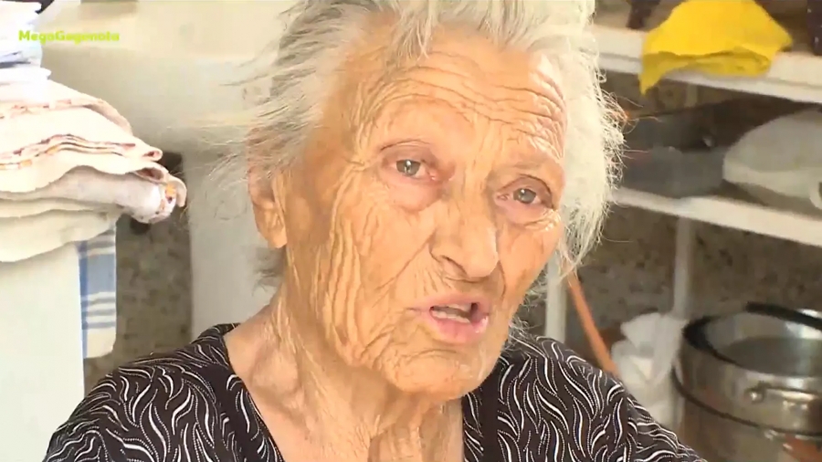 «Μαρτύριο τα βράδια - Στα γεράματα είμαι ξεσπιτωμένη»: Συγκινεί 92χρονη από τη Βαρυμπόμπη