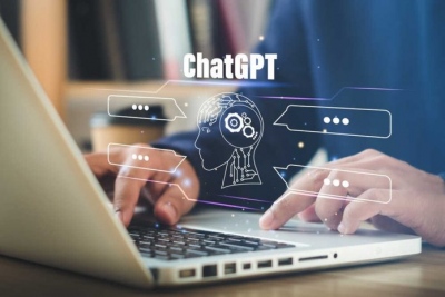 Οι διαφημίσεις ChatGPT έρχονται και στην Ελλάδα: Τι σημαίνει για τα ξενοδοχεία