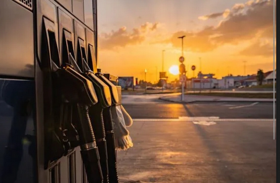 Παίρνουν φωτιά οι τιμές της βενζίνης - Με κλείσιμο απειλούν οι πρατηριούχοι