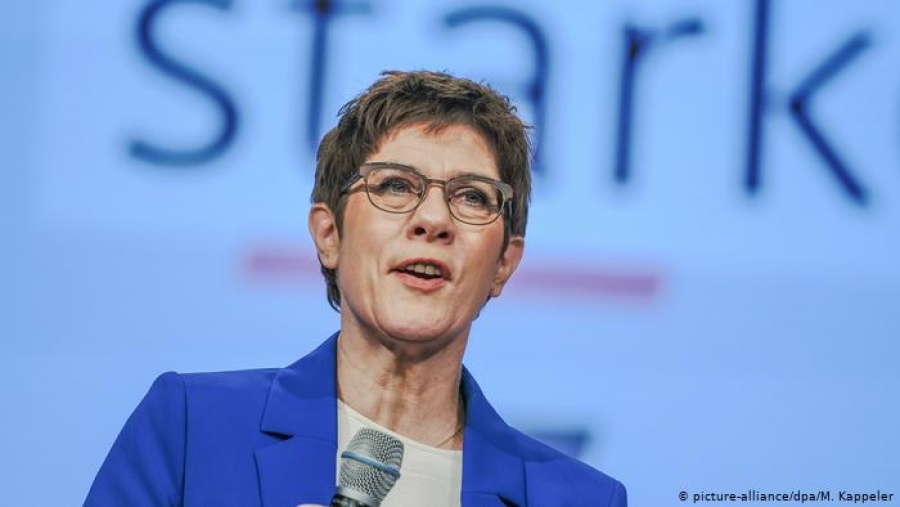 Kramp-Karrenbauer (ΥΠΕΘΑ Γερμανίας): Το Ιράν έχει ευθύνη για την αποκλιμάκωση της έντασης με τις ΗΠΑ