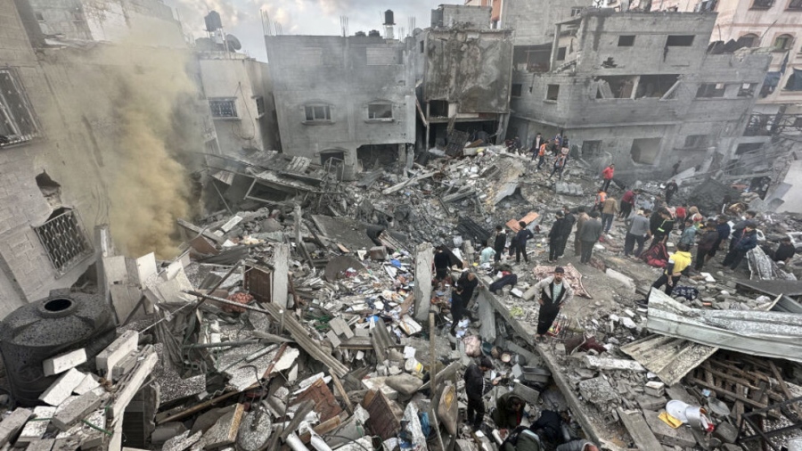 Απάνθρωπο χτύπημα του Ισραήλ κατά αμάχων στη Rafah, ο βομβαρδισμός μεγάλου συγκροτήματος κατοικιών