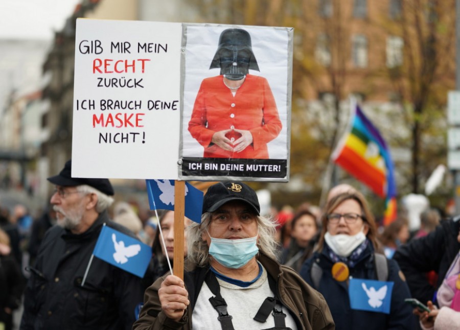 Γερμανία - Διαδηλώσεις κατά των σχεδίων της Merkel για ενίσχυση εξουσιών με φόντο τον κορωνοϊό