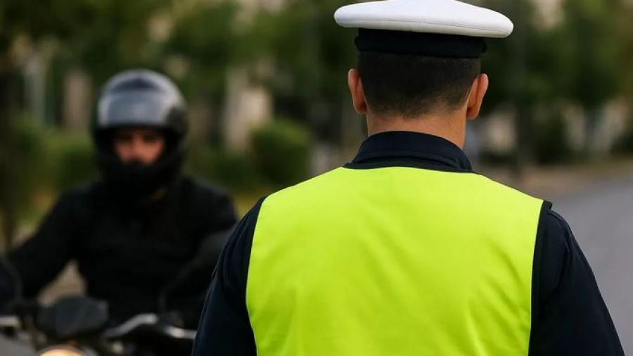 Νέος Κ.Ο.Κ.: Βεβαιώθηκαν πάνω από 3.000 παραβάσεις για μη χρήση κράνους - Πρωτιά Αττικής