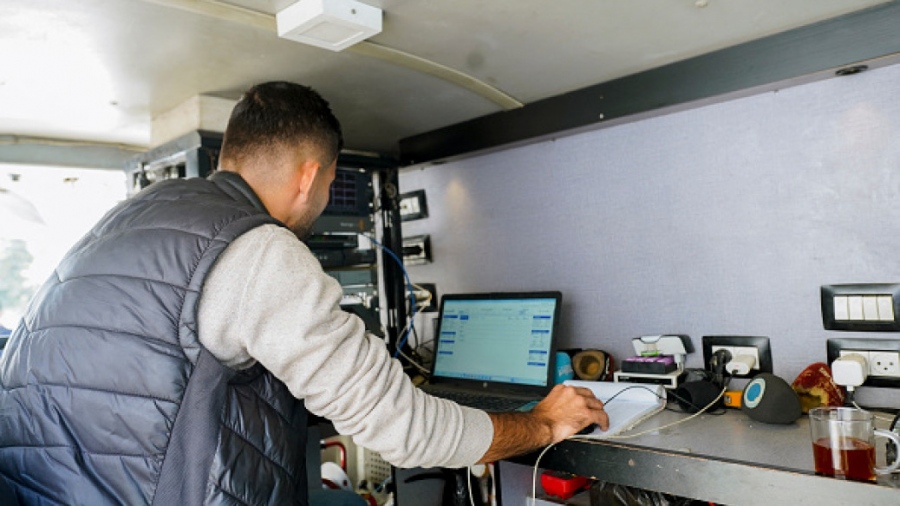 Το Ισραήλ έκοψε την τελευταία γραμμή διαδικτύου της Γάζας – Βυθισμένη στο σκοτάδι ολόκληρη η Λωρίδα