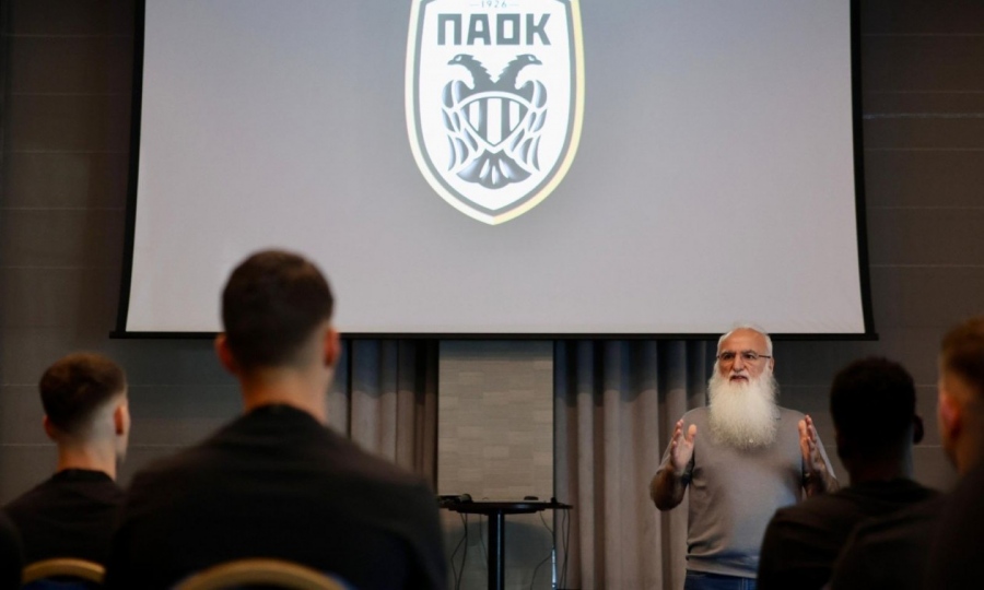 Σαββίδης από τα παλιά – Ομιλία στους παίκτες του ΠΑΟΚ: Θέλω να μπείτε και να «πεθάνετε» στο γήπεδο  για τη νίκη