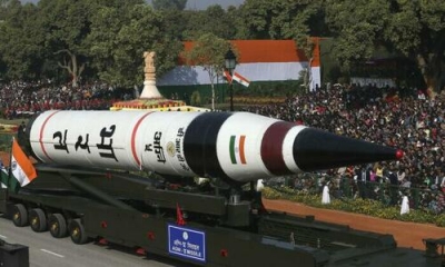 Η Ινδία εκτόξευσε βαλλιστικό πύραυλο μεγάλου βεληνεκούς εν μέσω επικίνδυνης έντασης με την Κίνα
