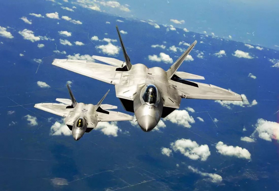 Πολεμικό ανακοινωθέν: Τα «αόρατα» F-22 Raptor των ΗΠΑ στο Ισραήλ – Ο Trump πατάει το κουμπί