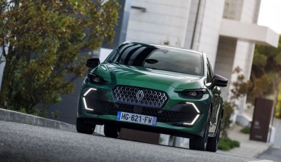 Renault Clio RS: Επιστροφή του hot hatch με υβριδική ισχύ και χαμηλές εκπομπές CO2