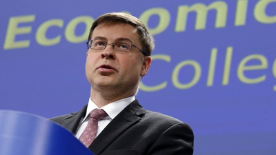 Νέες πιέσεις Dombrovskis στην Ιταλία: Αλλάξτε τον προϋπολογισμό για να μην υποστείτε κυρώσεις