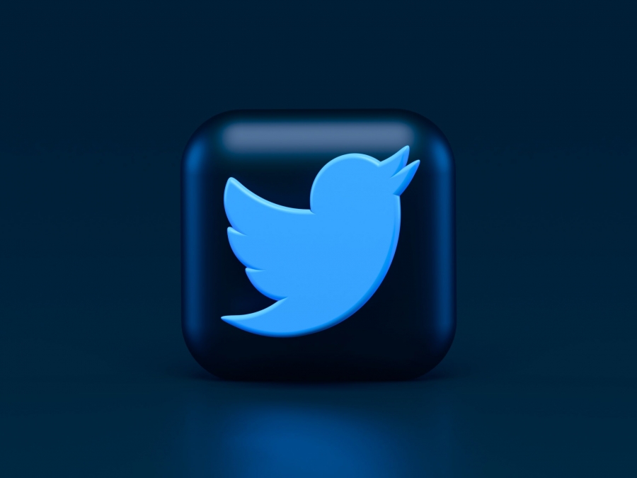 «Έπεσε» το Twitter: Χιλιάδες αναφορές για αδυναμία σύνδεσης