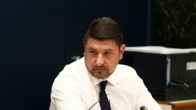 Χαρδαλιάς (Υφυπ. Προστασίας): Όποιος νομίζει ότι έχουμε απαλλαγεί από τον κορωνοϊό κάνει λάθος