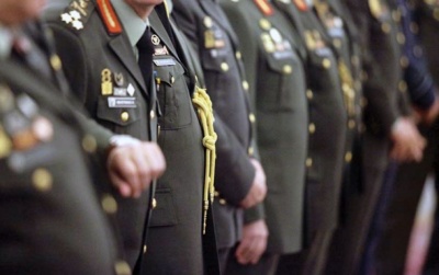 Άρχισε η πληρωμή των αναδρομικών στους ένστολους