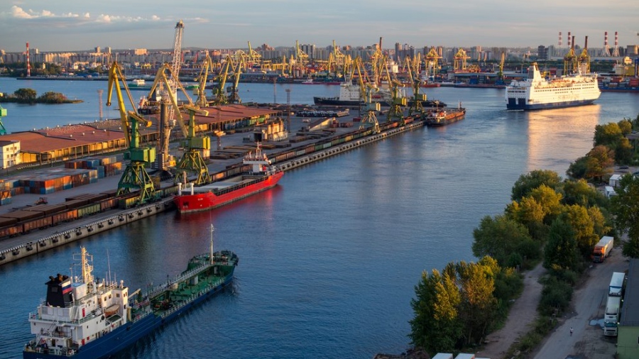 Επιστροφή στη σοβιετική τεχνογνωσία - Ο Putin «κλείνει» τα ρωσικά λιμάνια στα ξένα πλοία για λόγους ασφαλείας