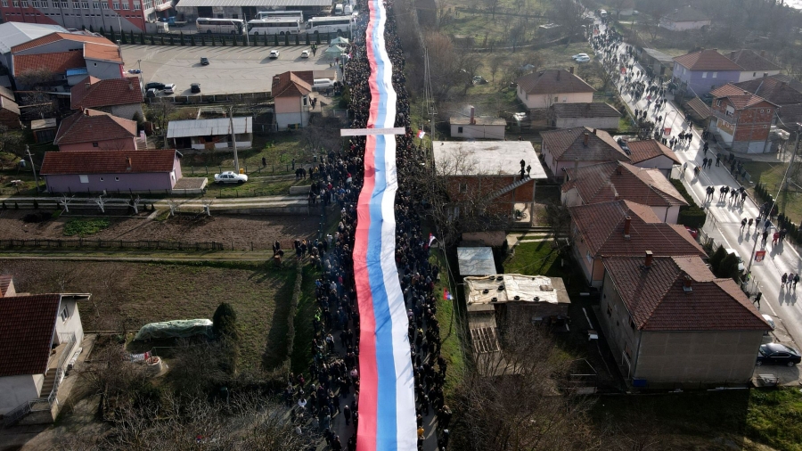 Πολεμικές ιαχές στο Κόσοβο - Σε συναγερμό ο σερβικός στρατός - Σε ετοιμότητα μάχης οι Κοσοβάροι
