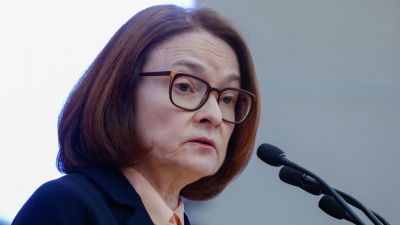 Ματ από την Τράπεζα της Ρωσίας: Η μείωση των επιτοκίων στο 14,5% «γκρεμίζει» τις δυτικές ψευδαισθήσεις – Η οικονομία καλπάζει