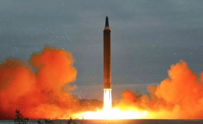 Ν. Κορέα: Η κυβέρνηση ανακοίνωσε την επιβολή νέων κυρώσεων κατά της Β. Κορέας