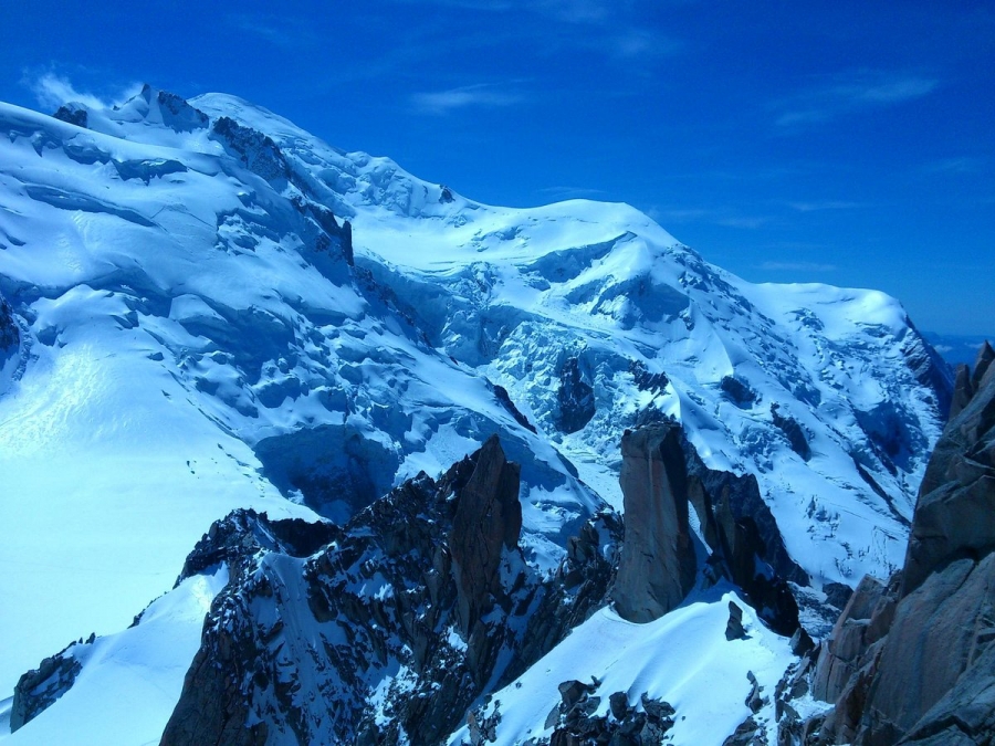 Guardian: Οι ορειβάτες του Λευκού Όρους θα κληθούν να πληρώσουν εκ των προτέρων για τη διάσωση ή την κηδεία τους