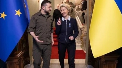 Zelensky σε der Leyen: Χρειαζόμαστε 7 δισ. δολ. τον μήνα για να καλύψουμε τις κοινωνικές πληρωμές και τους μισθούς