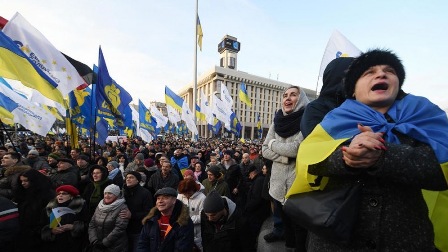 Ουκρανία: Οχι στη συνθηκολόγηση με τη Ρωσία ζητούν πάνω από 5.000 διαδηλωτές στο Κίεβο