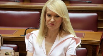 Στο ΠΑΣΟΚ η Θεοδώρα Τζάκρη, παραίτηση με αιχμές από το κόμμα Κασσελάκη
