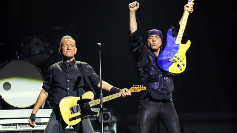 Μποϊκοτάζ στις συναυλίες του Springsteen ζητά ο Trump: Είναι σαν... ξεραμένο δαμάσκηνο
