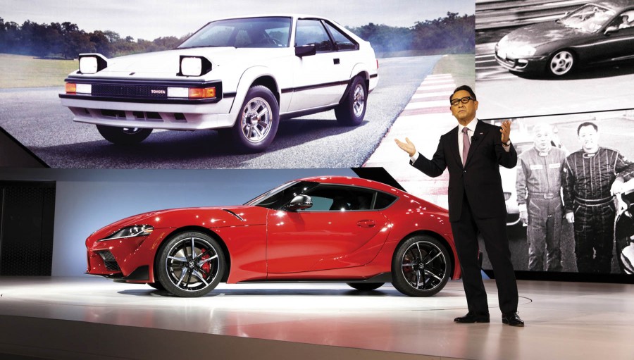 Akio Toyoda: Η βίαιη προσαρμογή στην ηλεκτροκίνηση απειλεί την παγκόσμια αυτοκινητοβιομηχανία