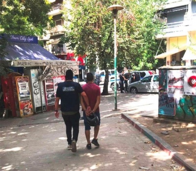 Επιχείρηση της αστυνομίας στα Εξάρχεια, 11 προσαγωγές για ναρκωτικά