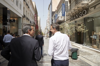 Στην Ερμού ο Μητσοτάκης: Άρχισε πάλι να κινείται λίγο ο κόσμος, θα αυξηθεί η κίνηση