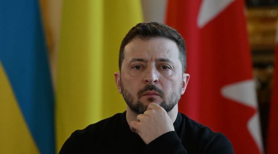 Οι ΗΠΑ βάζουν τέλος σε όπλα, πληροφορίες για να σύρουν τον Zelensky σε διαπραγματεύσεις