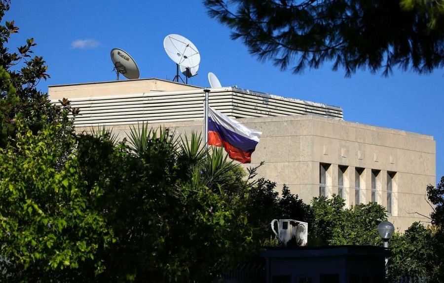 Ύποπτος φάκελος στην πρεσβεία της Ρωσίας στο Ψυχικό - Παραδόθηκε στον ΕΟΔΥ για έλεγχο