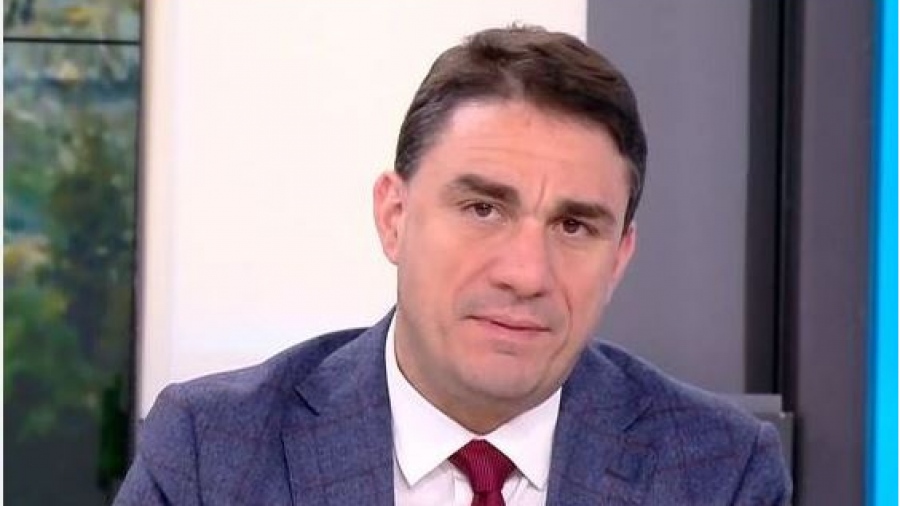 Τσουκαλάς (ΠΑΣΟΚ): Αναφαίρετο και εύλογο το αίτημα του Ρούτσι για εκταφή του γιου του