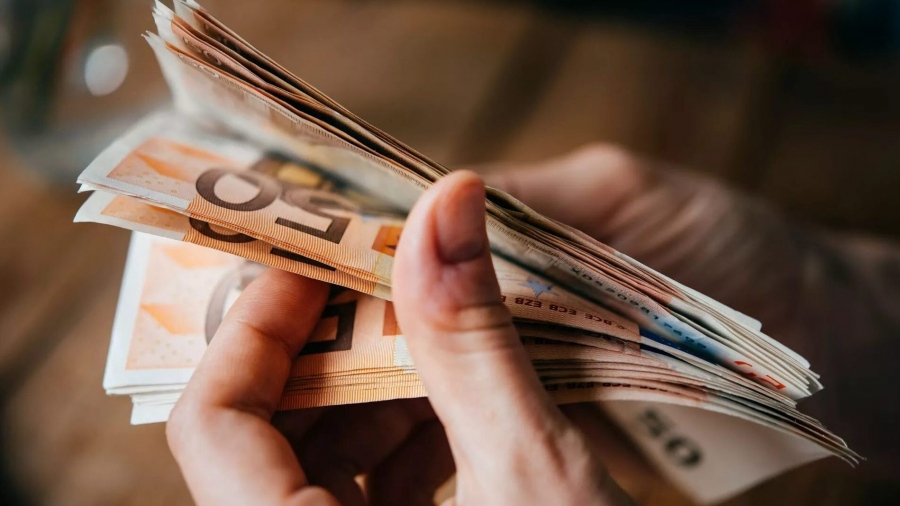 Οι χώρες που δεν αποχωρίζονται τα μετρητά - Σε ποια θέση βρίσκεται η Ελλάδα