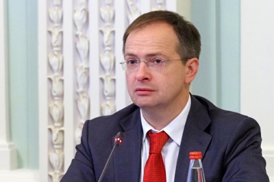 Οργή Medinsky (Ρωσία) για ΕΕ και Φινλανδία - «Σαν ρομπότ που παπαγαλίζουν ηχογραφημένο μήνυμα»