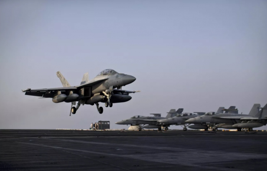 WaPo: Περιπολίες από πολεμικά αεροσκάφη των ΗΠΑ στα όρια του εναέριου χώρου της Βενεζουέλας