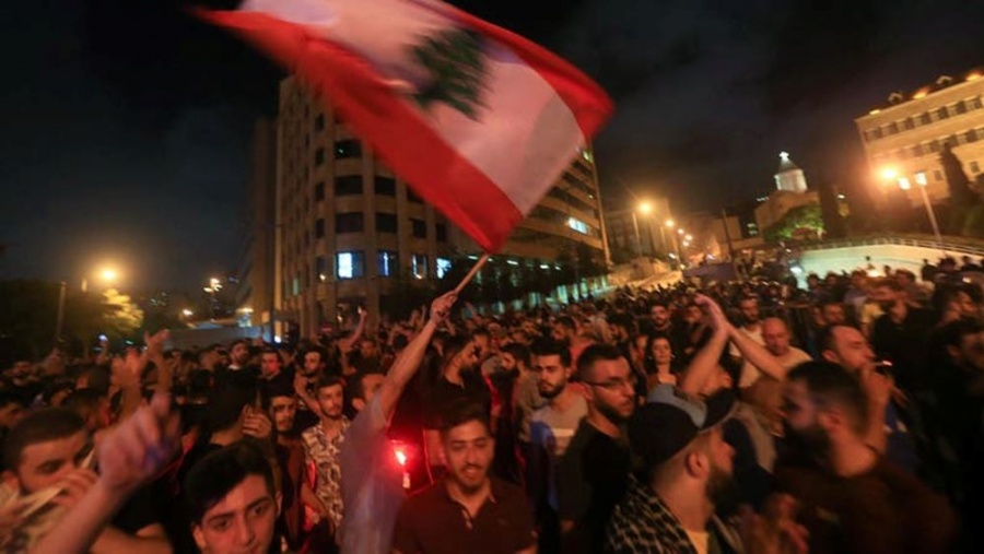 Λίβανος: Συνεχίζονται οι κινητοποιήσεις, με την οργή των διαδηλωτών να στρέφεται κατά του προέδρου Μισέλ Αούν