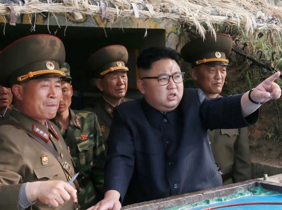 Ιαχές πολέμου στην κορεατική χερσόνησο - Ο Kim Yong Un απειλεί με εισβολή τη Ν. Κορέα, εάν απειληθεί