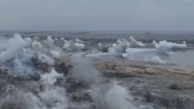 Δεν μπορούν να το διαψεύσουν: Μεγάλης κλίμακας βομβαρδισμοί θέσεων των Ουκρανικών Ενόπλων Δυνάμεων καταγράφηκαν σε βίντεο