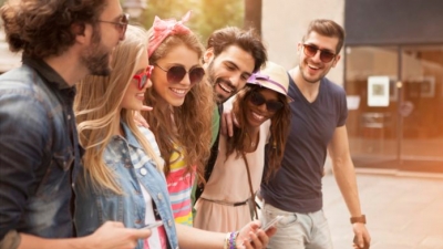 Tι αλλάζει στον τρόπο που ταξιδεύουν οι millennials