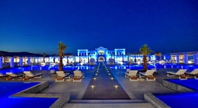 Ξενοδοχεία μόνο για ενήλικες κατά παράβαση του νόμου - Tα «κόλπα» του Thomas Cook