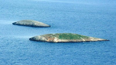 Νέα πρόκληση από την Άγκυρα - Τουρκικό ελικόπτερο πέταξε πάνω από τα Ίμια