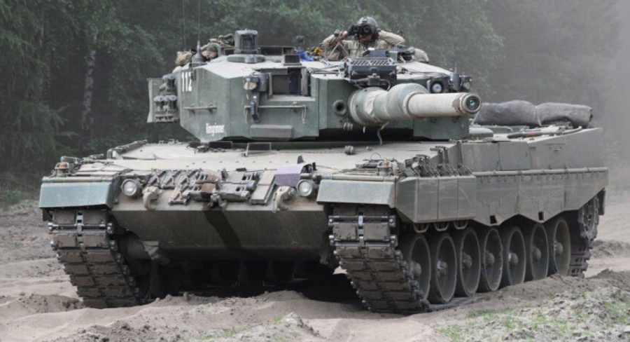 El Pais: Η Ισπανία θα δώσει 4 με 6 Leopard στην Ουκρανία