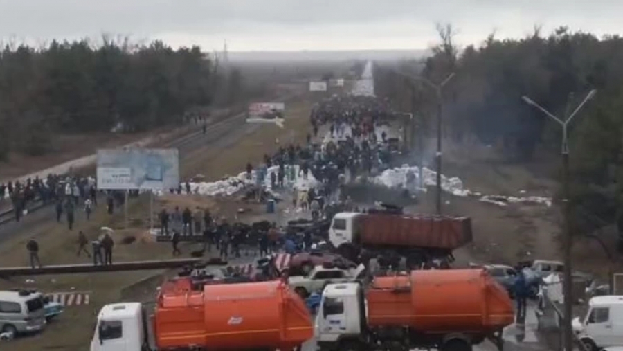 Θρίλερ με τον πυρηνικό σταθμό περικυκλωμένο από Ρώσους - Εργαζόμενοι έχουν αποκλείσει την πρόσβαση