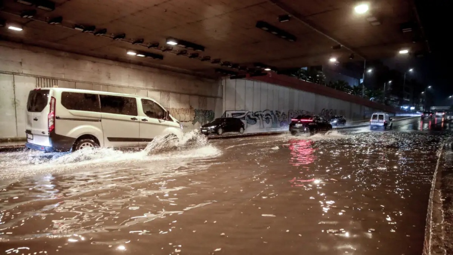 Νέα προειδοποίηση για καταιγίδες τις επόμενες ώρες σχεδόν σε όλη τη χώρα