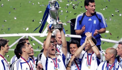 Κατσουράνης: «Αυτό το κύπελλο είναι όλων των ρομαντικών του ελληνικού ποδοσφαίρου»
