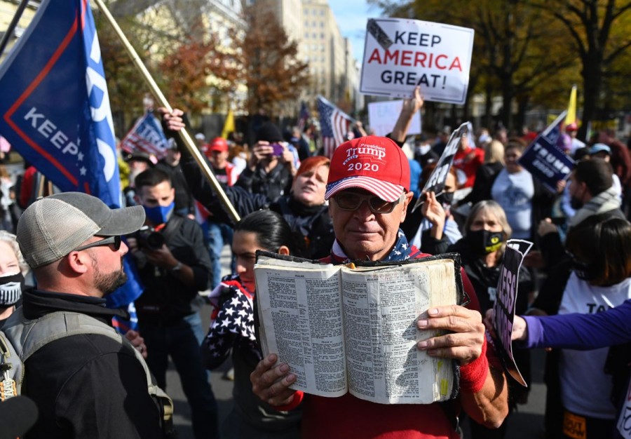 Μεγάλη πορεία στην Ουάσιγκτον από υποστηρικτές του Trump