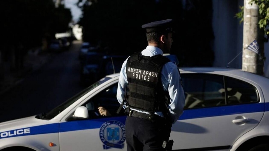 Πρέβεζα: Ηλικωμένος αποπειράθηκε να αρπάξει μαθήτρια μέρα-μεσημέρι έξω από το σχολείο της