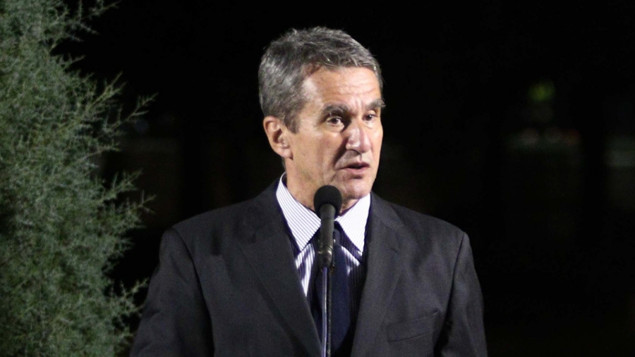 Αιχμές Λοβέρδου για Παπανδρέου - Η 2,5 λεπτών τηλεφωνική επικοινωνία - «Δεν υποχωρώ»