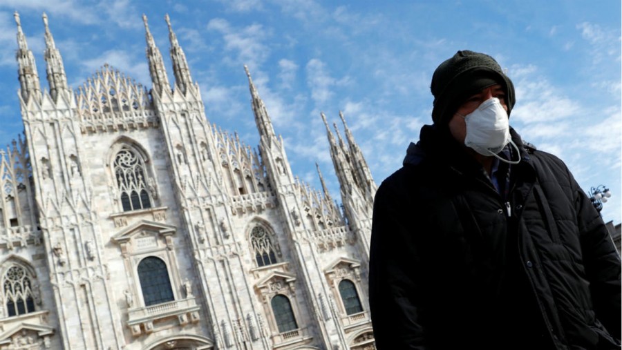 Ιταλία: Αντιδράσεις για τις δηλώσεις περί αποδυνάμωσης του κορωνοϊού